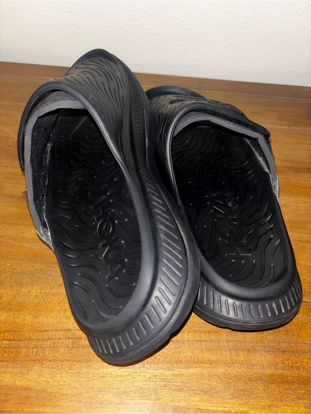 Hoka Ora Luxe Recovery Slide - Picture 4 of 5